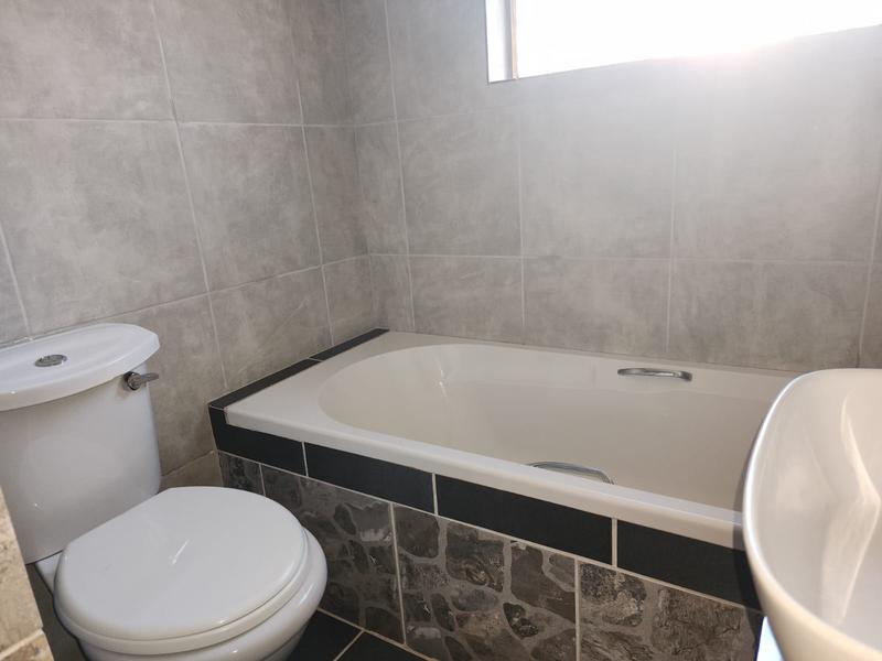 4 Bedroom Property for Sale in Belhar Western Cape